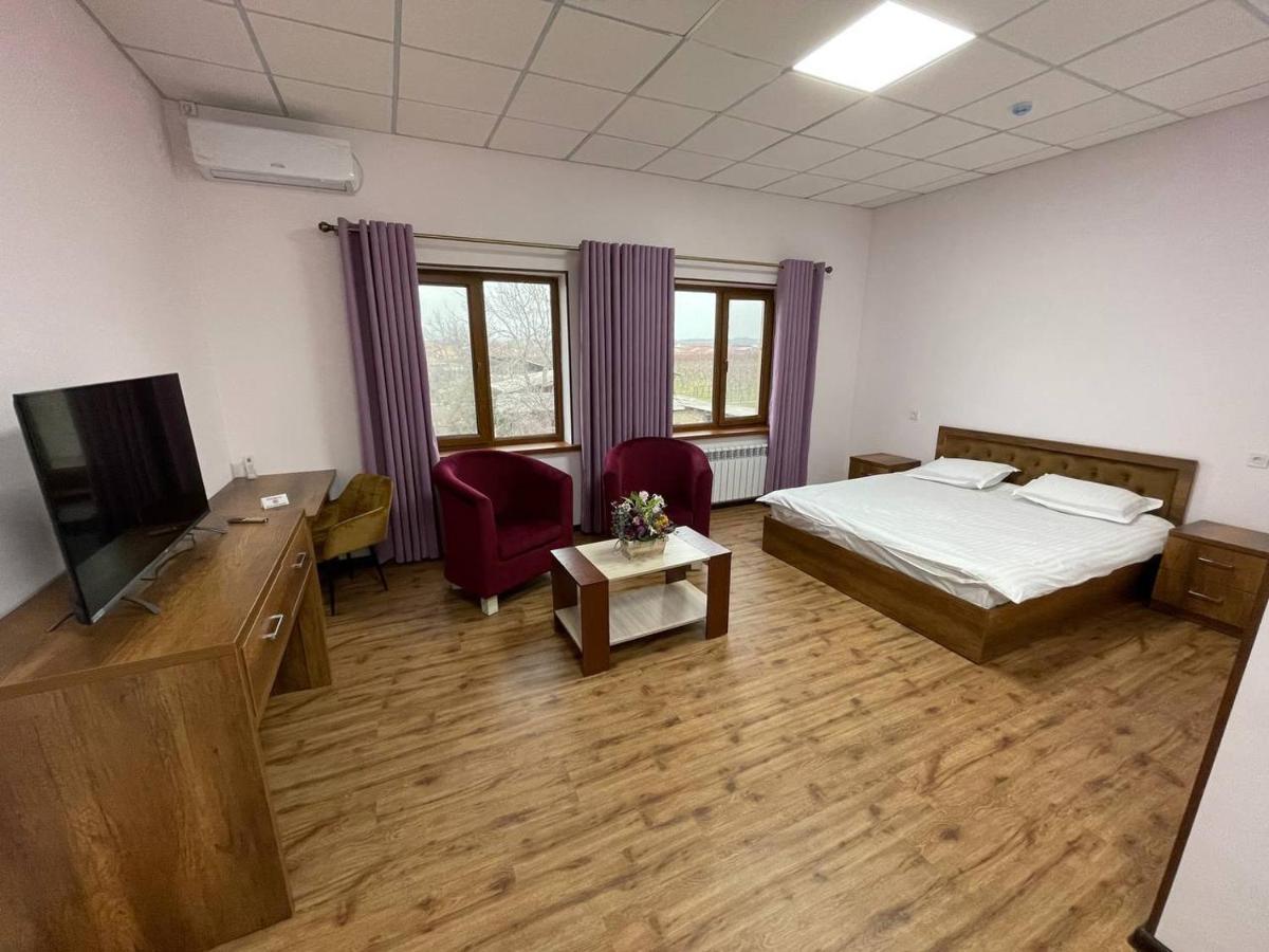 Uzumfermer Hotel & Winery طشقند المظهر الخارجي الصورة